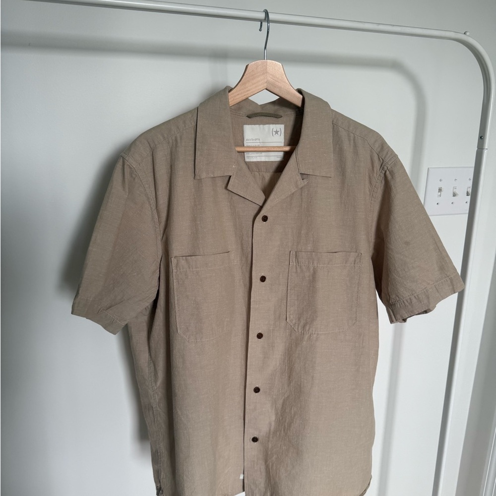 Banana Republic Heritage Men's Tan Short Sleeve Shirt